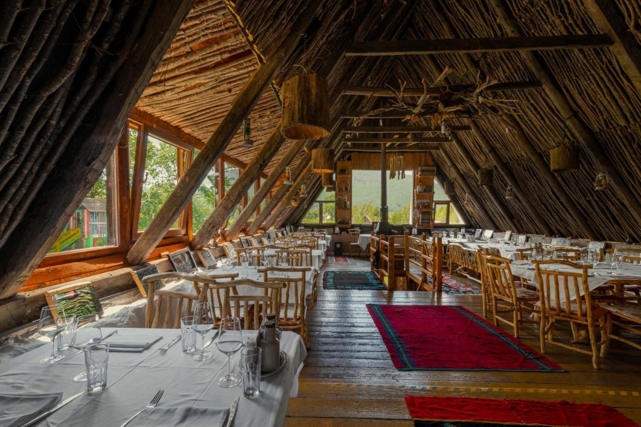Etno Selo Montenegro Hotel Plužine Ngoại thất bức ảnh