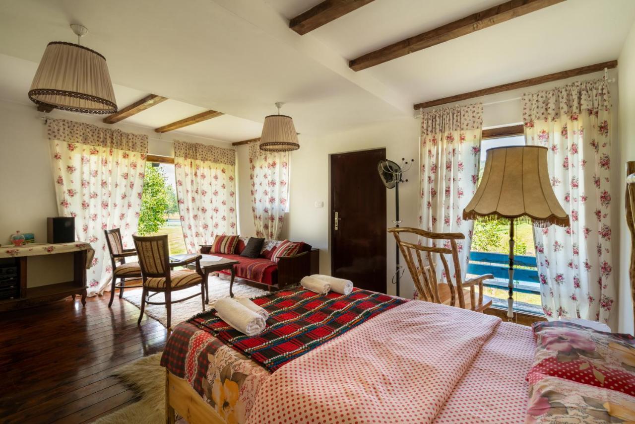 Etno Selo Montenegro Hotel Plužine Ngoại thất bức ảnh