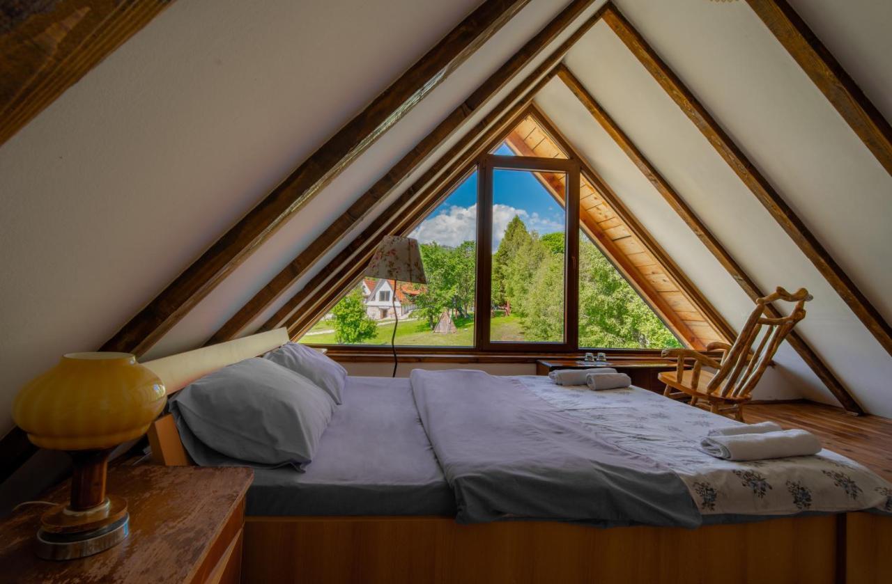 Etno Selo Montenegro Hotel Plužine Ngoại thất bức ảnh