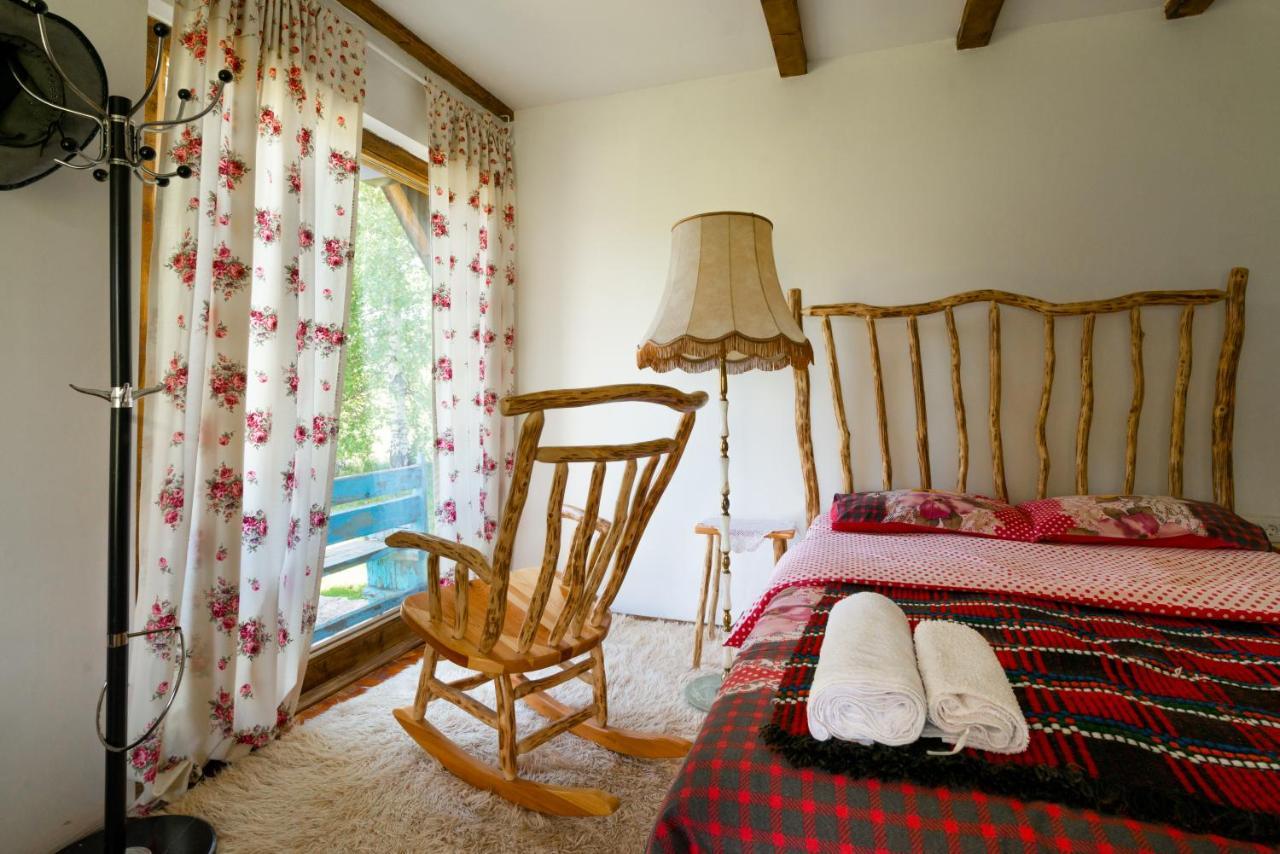 Etno Selo Montenegro Hotel Plužine Ngoại thất bức ảnh