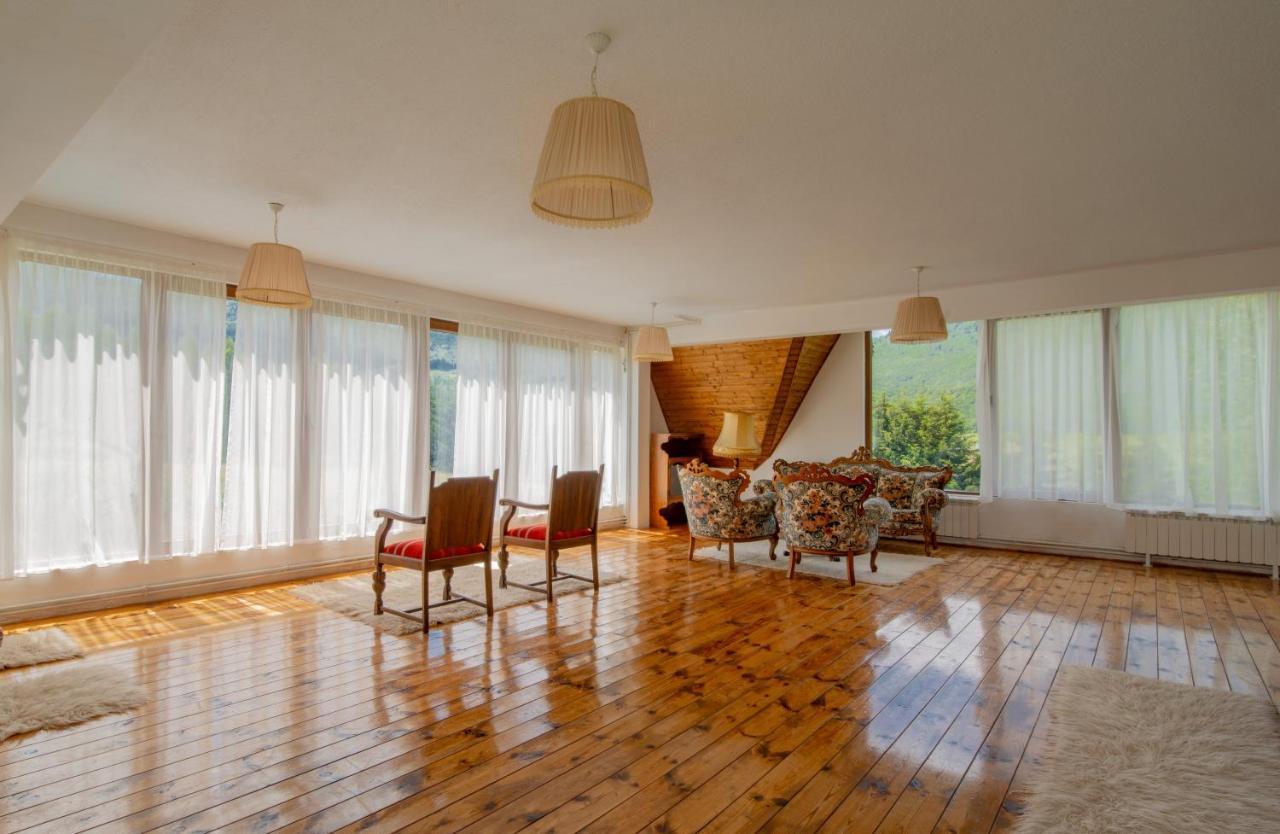 Etno Selo Montenegro Hotel Plužine Ngoại thất bức ảnh