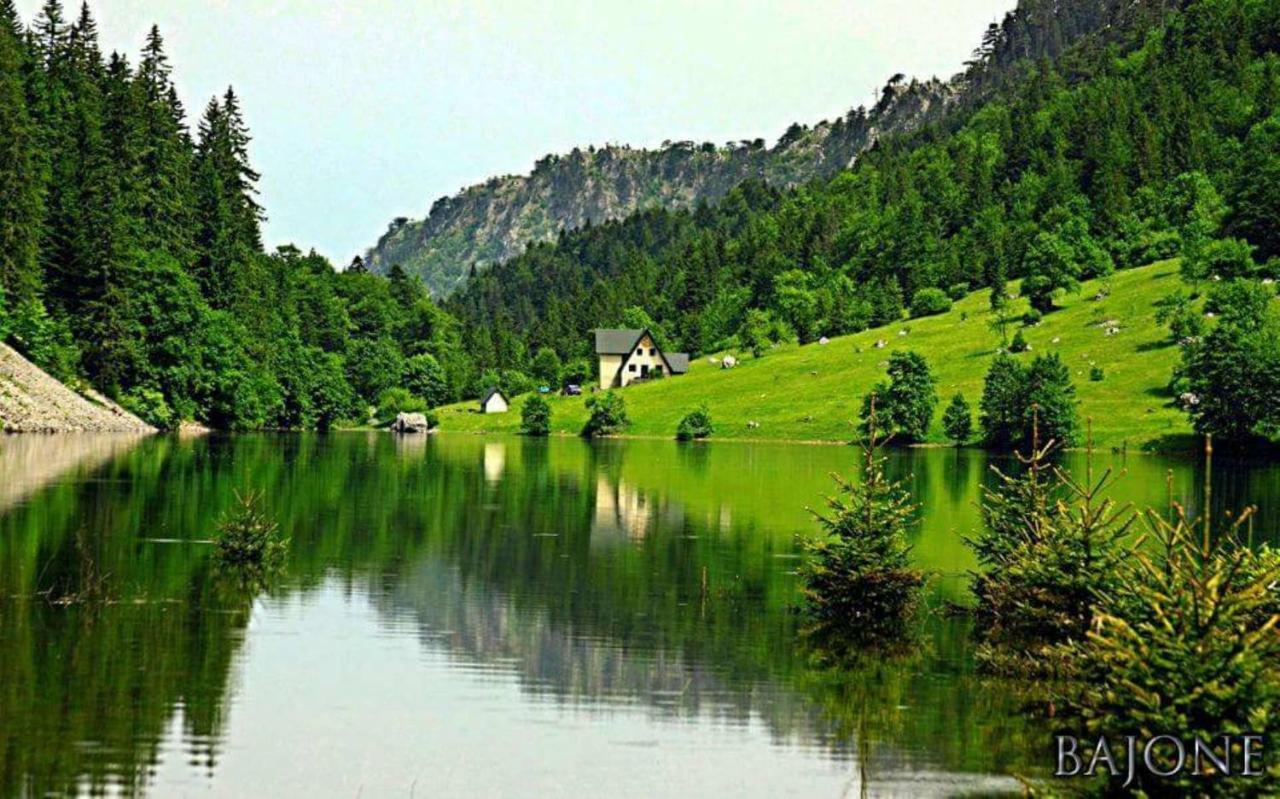 Etno Selo Montenegro Hotel Plužine Ngoại thất bức ảnh